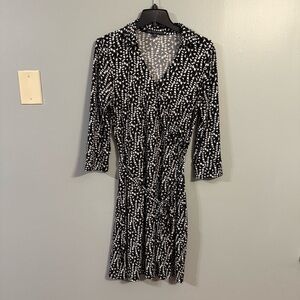 Brooks Brothers V-neck Wrap Dres, Black & White Bird Print, 3/4 Sleeves, Medium